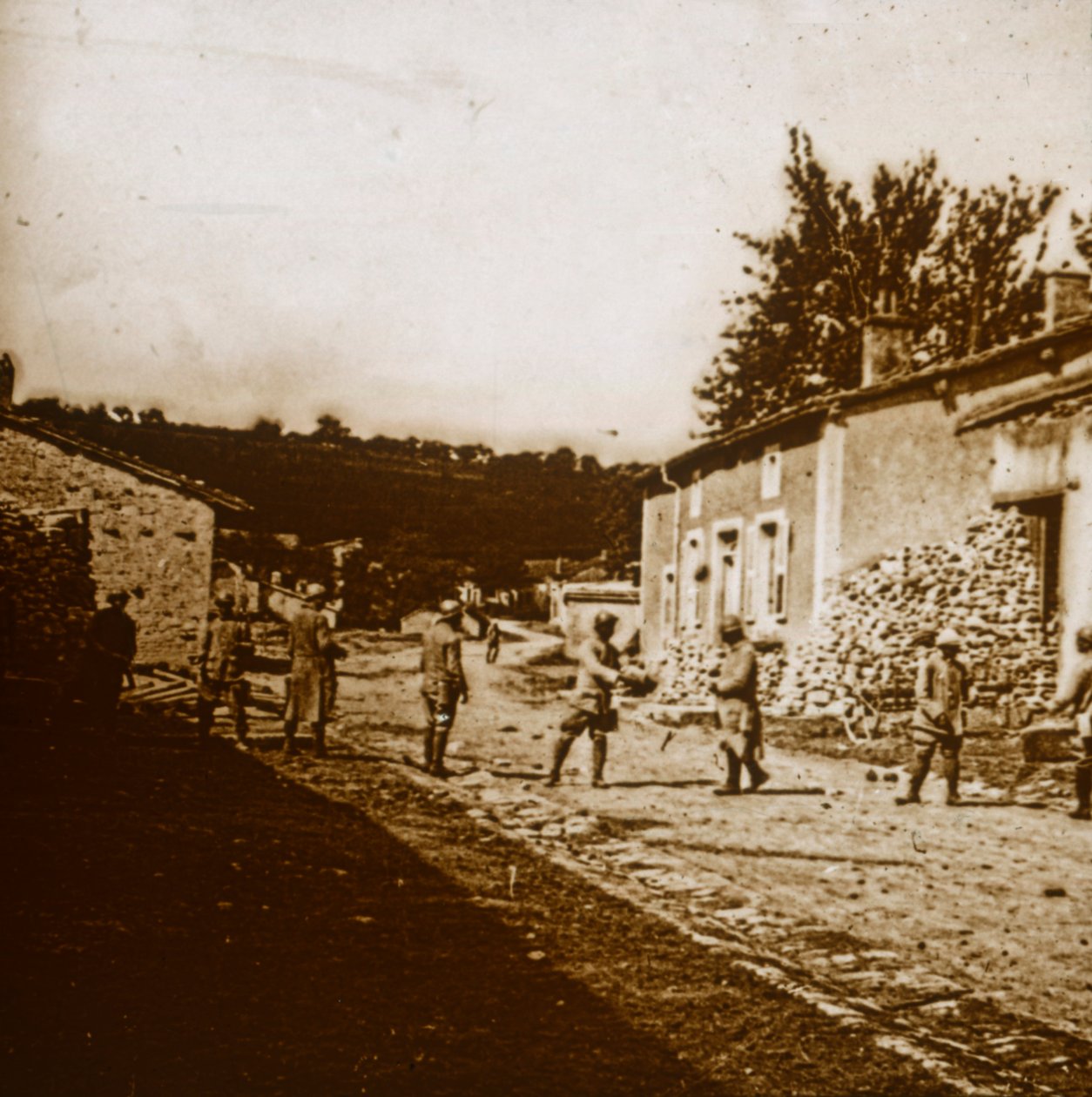 Building Defences by Unbekannt