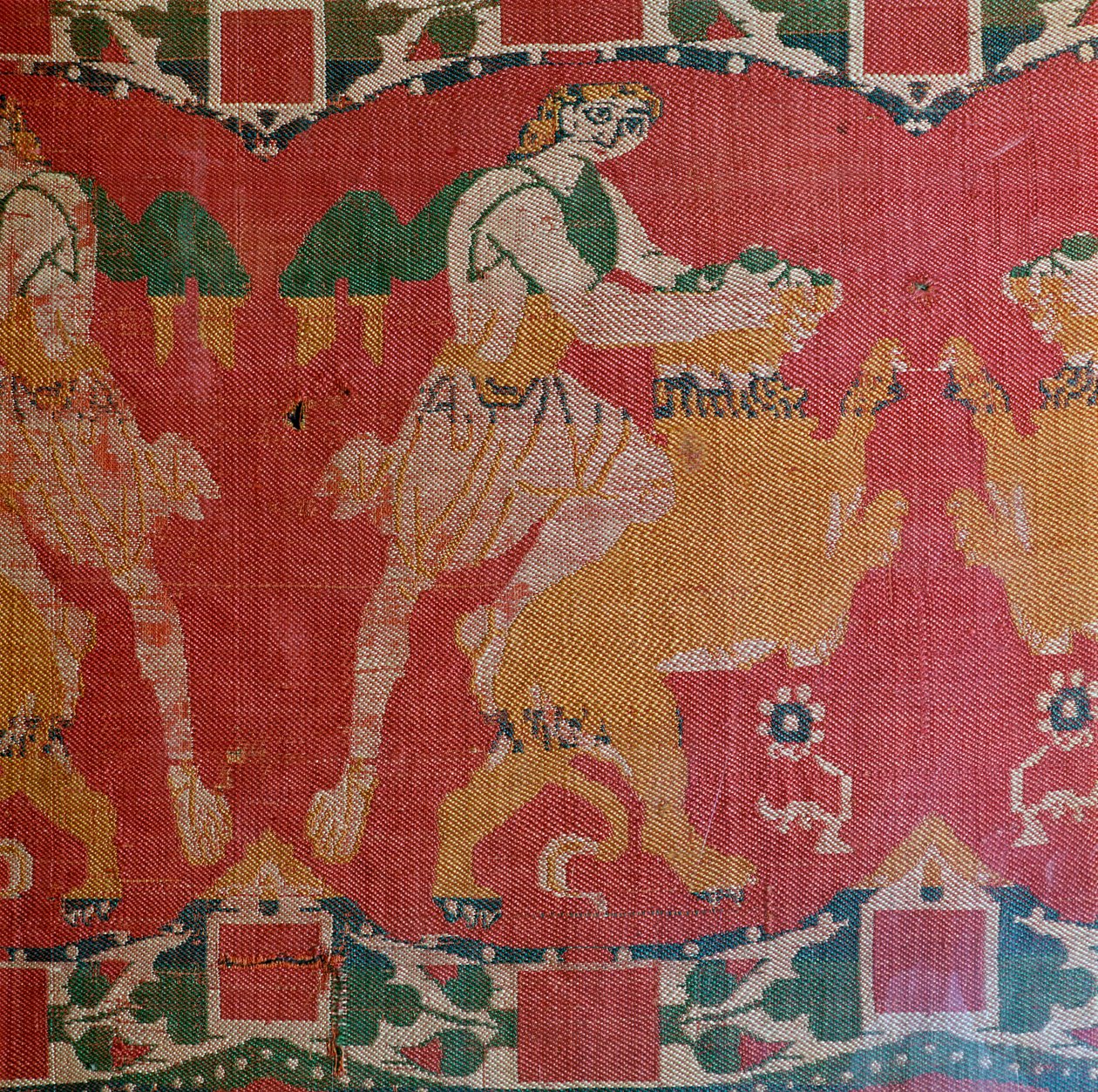 Byzantine silk with a motif of a hero and lion by Unbekannt