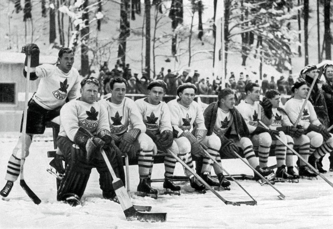 Canadian Ice Hockey Team, Winter Olympic Games, Garmisch-Partenkirchen, Germany, 1936 by Unbekannt