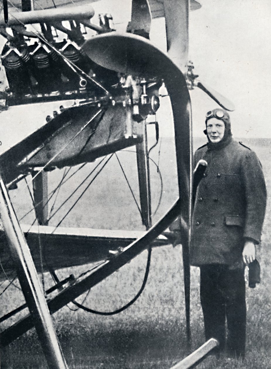 Churchill became interested in airplanes and foresaw the greatest possibilities by Unbekannt