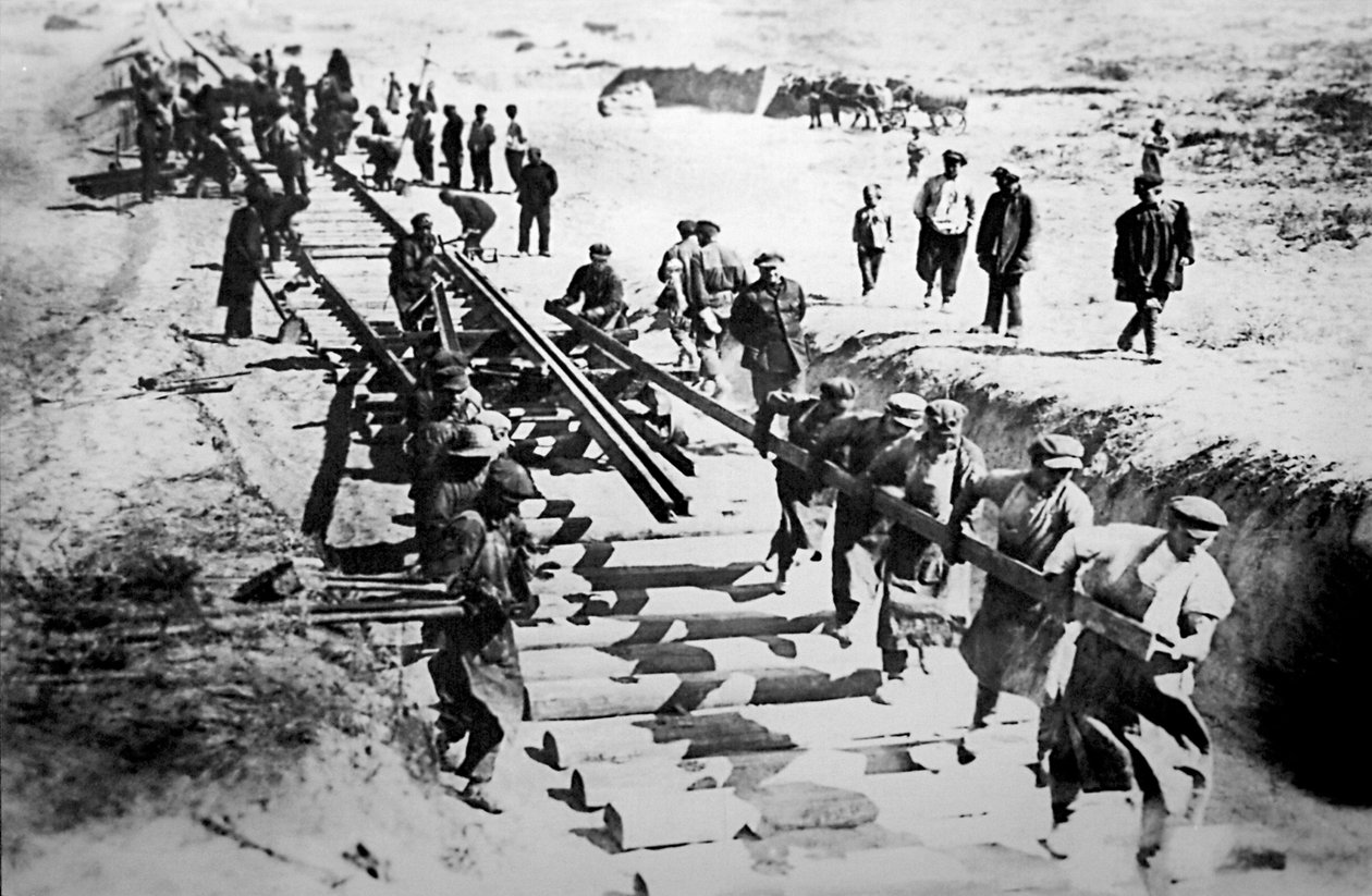 Construction work on the Trans-Siberian Railway, USSR by Unbekannt