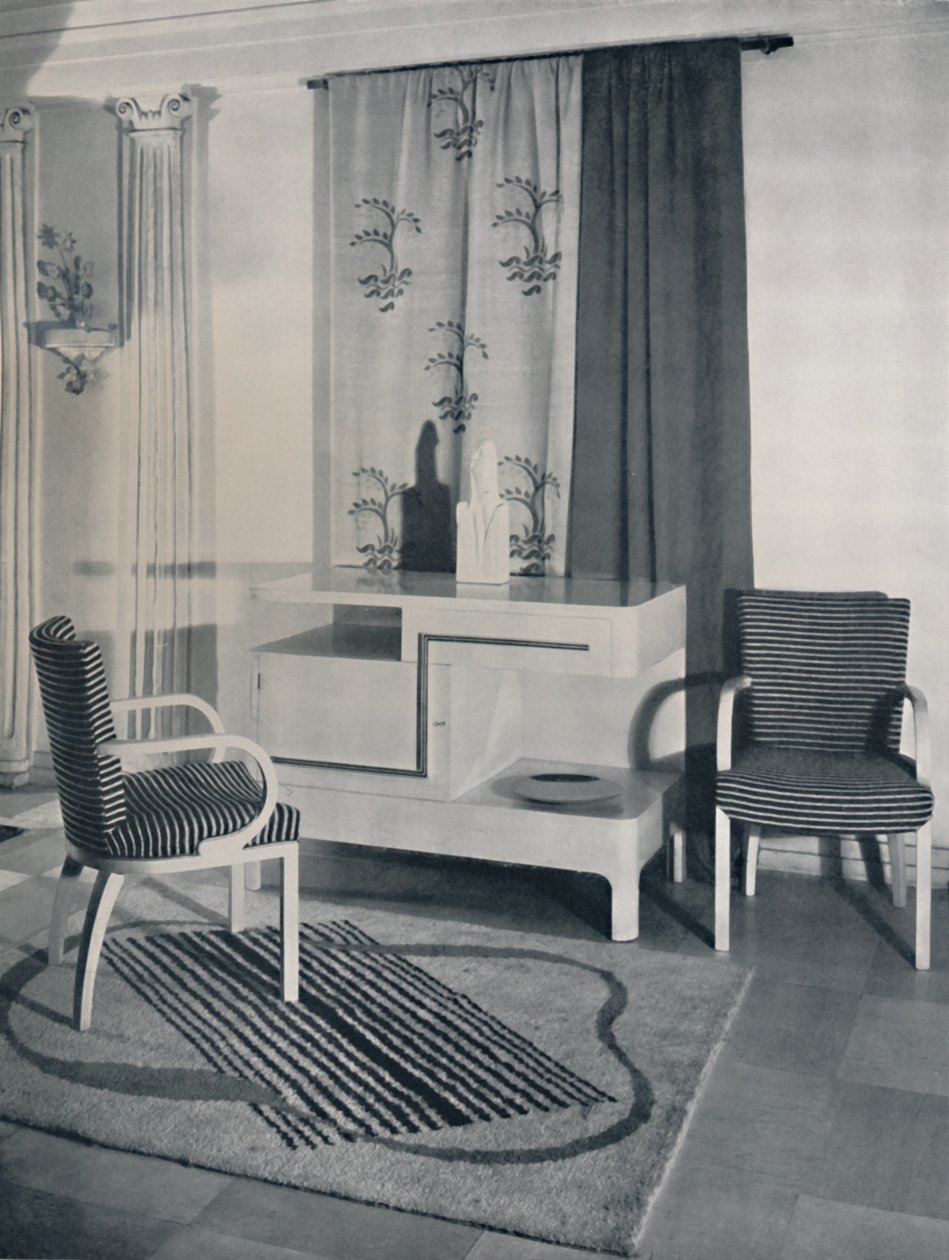 Corner of a room designed by Hayes Marshall for Fortnum & Mason Ltd., London by Unbekannt