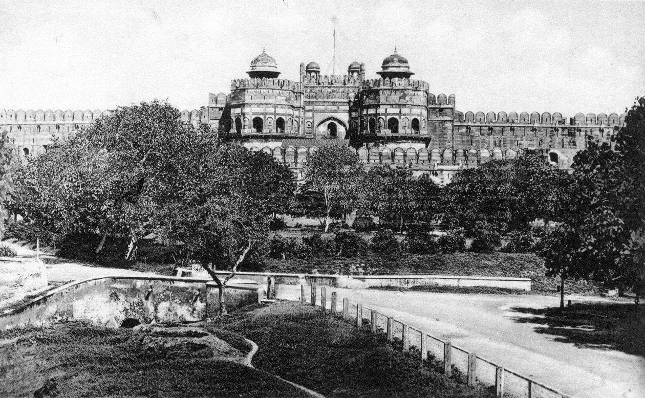 Delhi Gate, Fort Agra, 20th century by Unbekannt