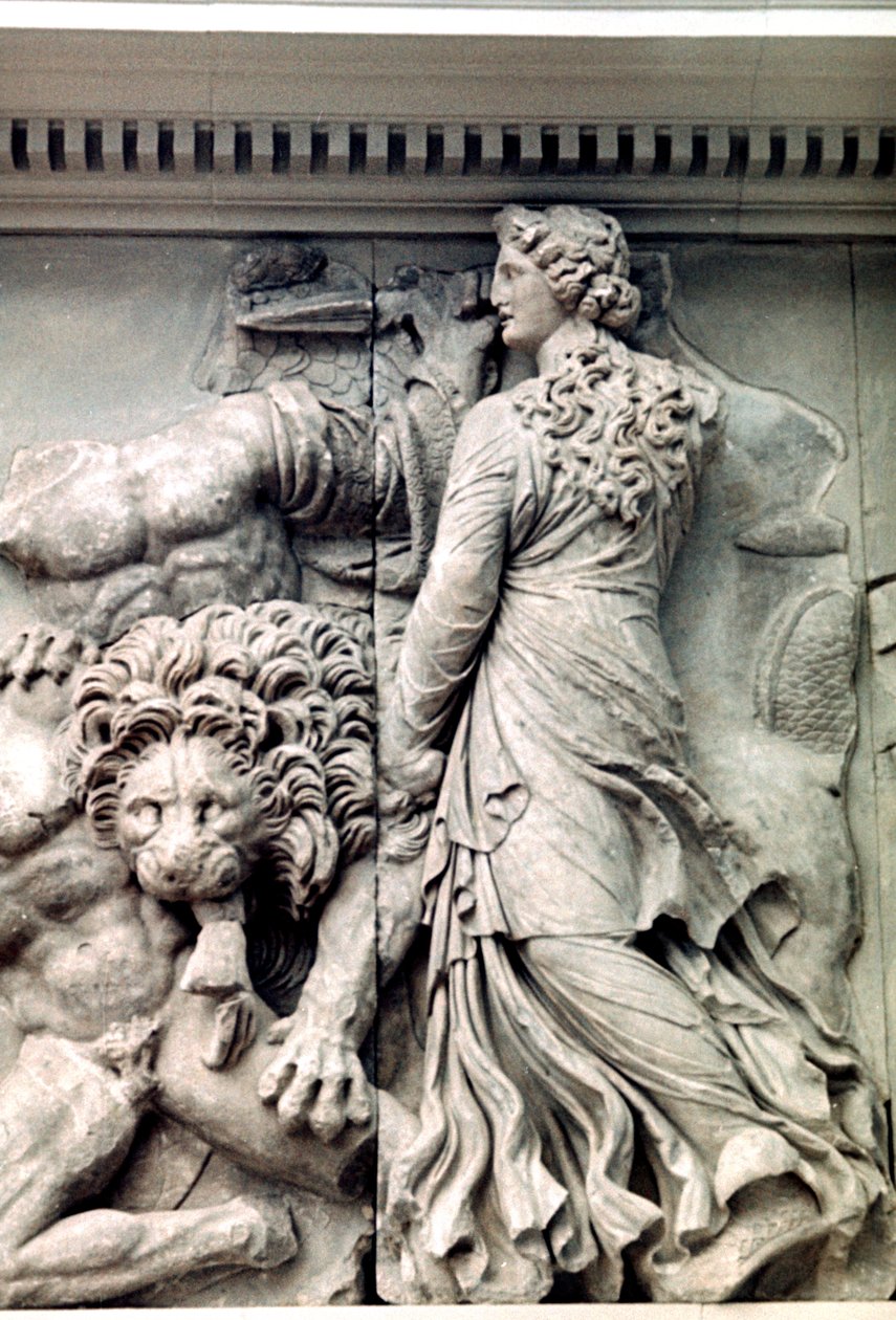Detail from the Great Frieze of the Pergamon Altar, 180-159 BC by Unbekannt