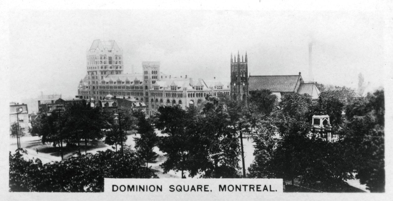 Dominion Square, Montreal, Canada by Unbekannt