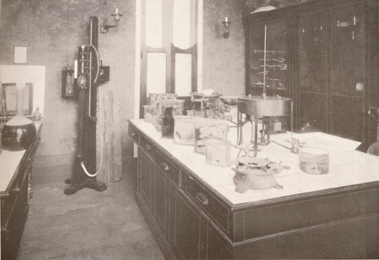 Examination Laboratory of the Medico-Legal Service, 1914 by Unbekannt