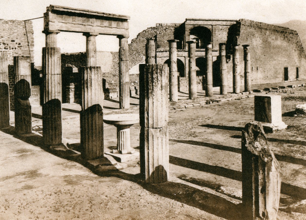Foro Triangolare, Pompeii, Italy by Unbekannt