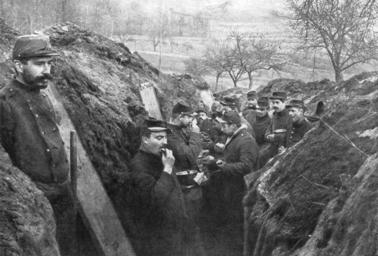 French Soldiers in the Trenches Eating Their Rations, France by Unbekannt
