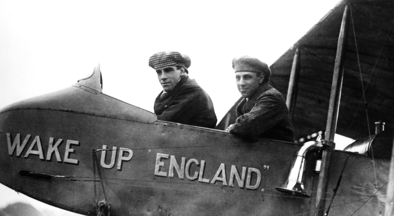 Graham White and RT Gates, British Pioneer Aviators by Unbekannt