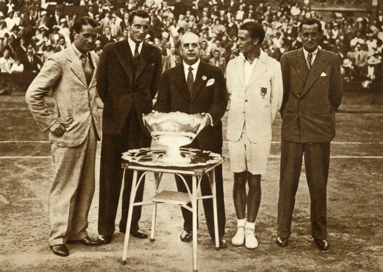 Great Britain wins the Davis Cup tennis championship, Paris, 30 July 1933, 1935 by Unbekannt