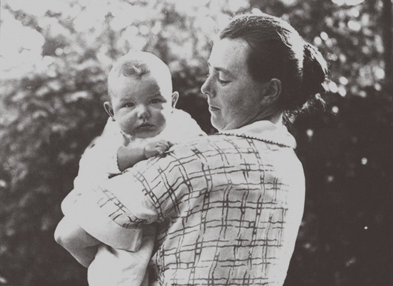 Hilde Mangold with Her Baby, 1924 by Unbekannt