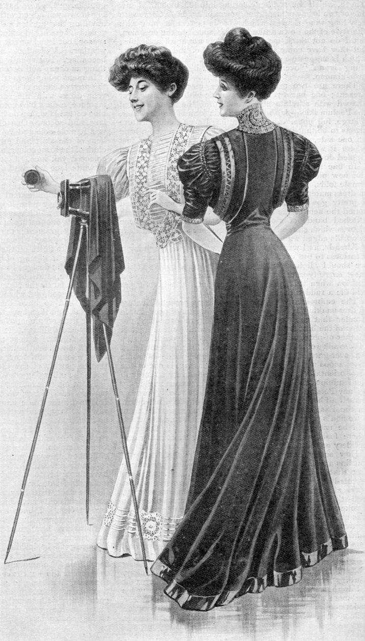 How a girl should dress, 1907 by Unbekannt