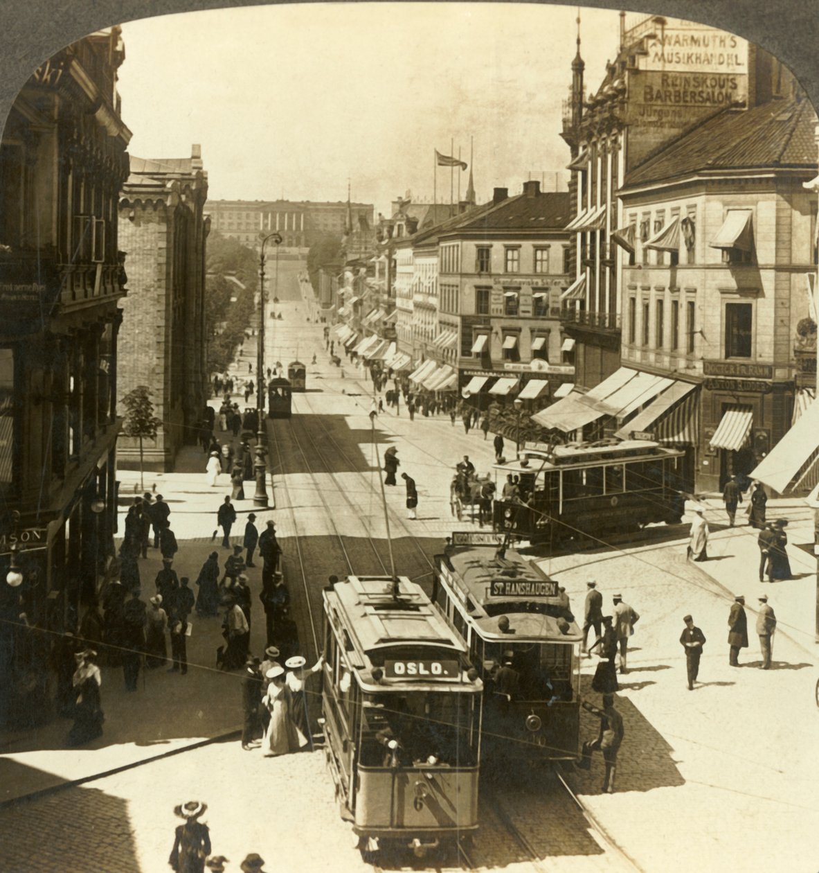 Karl Johan Street, W.N.W. to the Royal Palace, Christiania, Norway by Unbekannt
