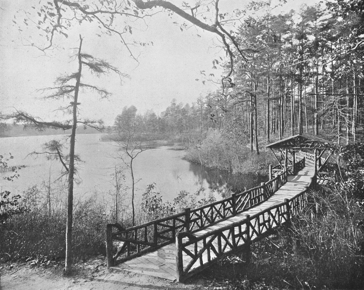 Kissing Bridge, Lakewood, New Jersey, USA by Unbekannt