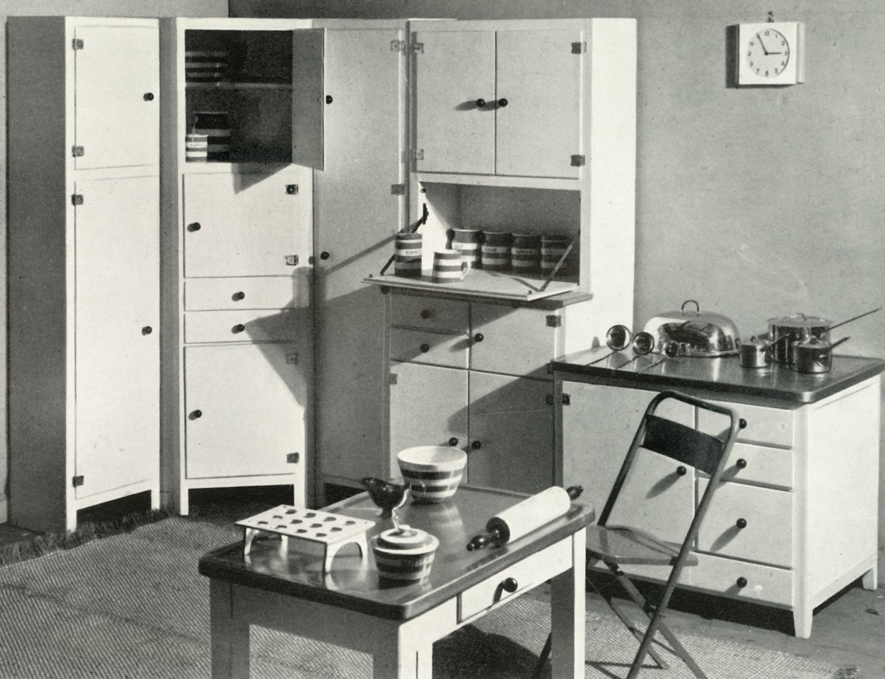 Kitchen furniture by Heals, London, 1937 by Unbekannt