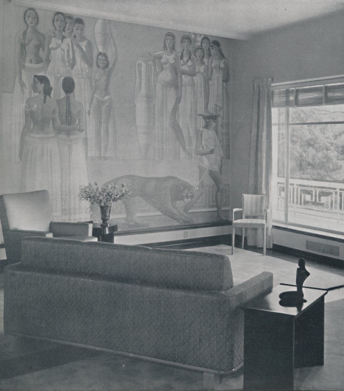 Living room in the Cafritz residence in Georgetown, Nr. Washington D.C., 1942 by Unbekannt