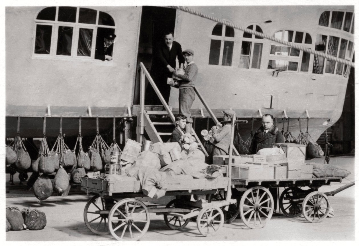 Loading Provisions, Zeppelin LZ 127 Graf Zeppelin by Unbekannt