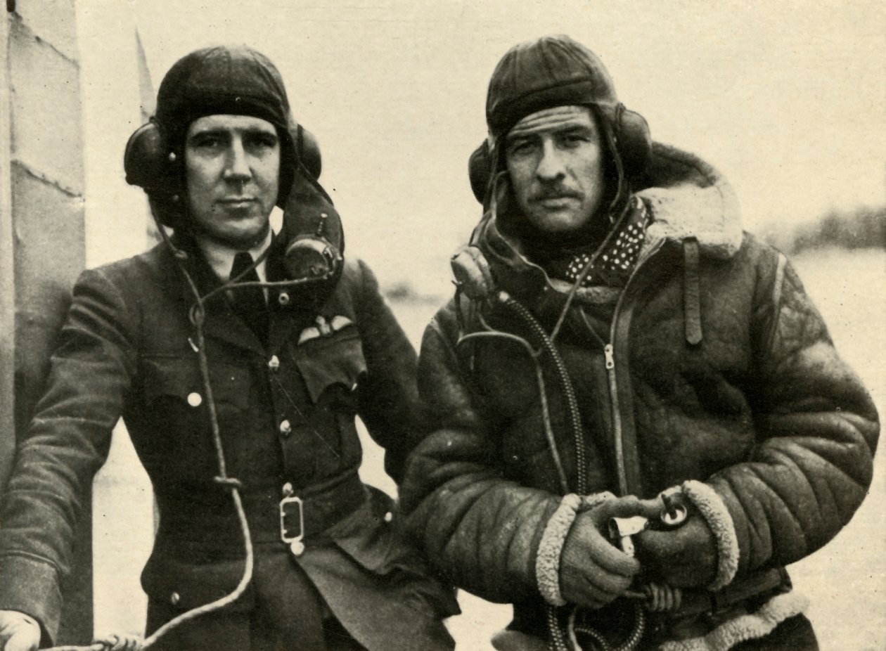 Lorry and Leslie, c1939-1940 by Unbekannt