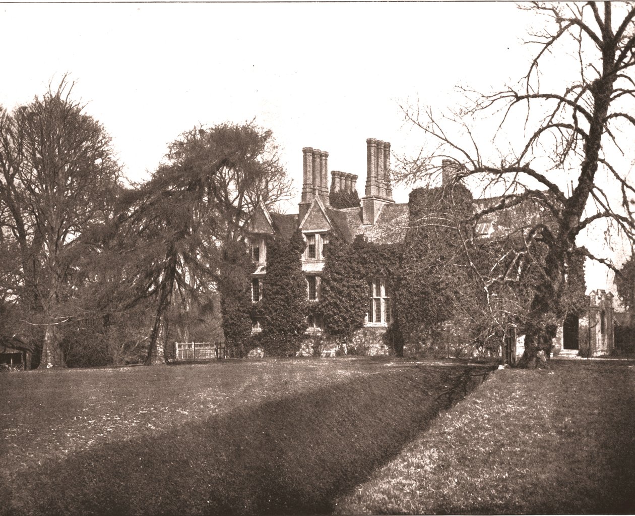 Manor House, Stoke Poges, Buckinghamshire by Unbekannt