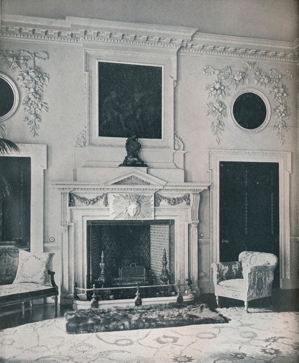 Mantelpiece in the State Drawing-Room, 1916 by Unbekannt
