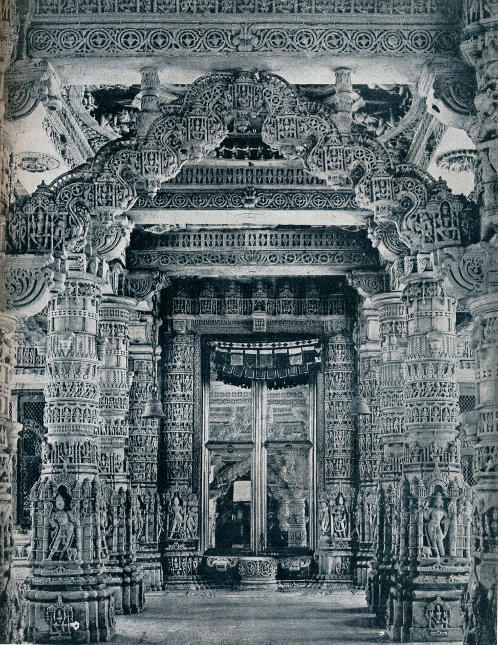Marble Sculpture at an entrance to a Jain Temple at Dilwara, Mount Abu, c1100 by Unbekannt