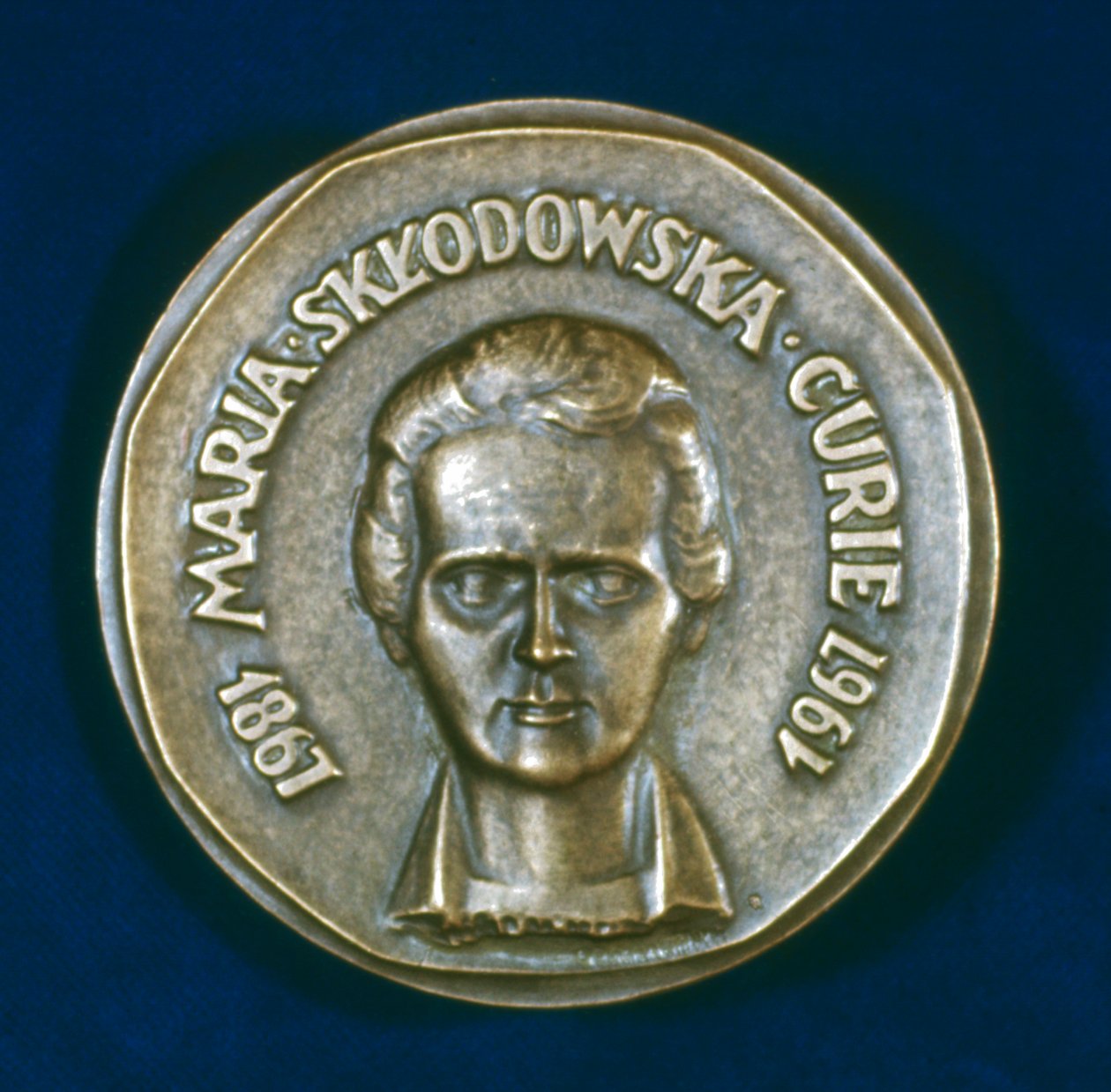 Medal commemorating Marie Sklodowska Curie, Polish-born French physicist, 1967 by Unbekannt