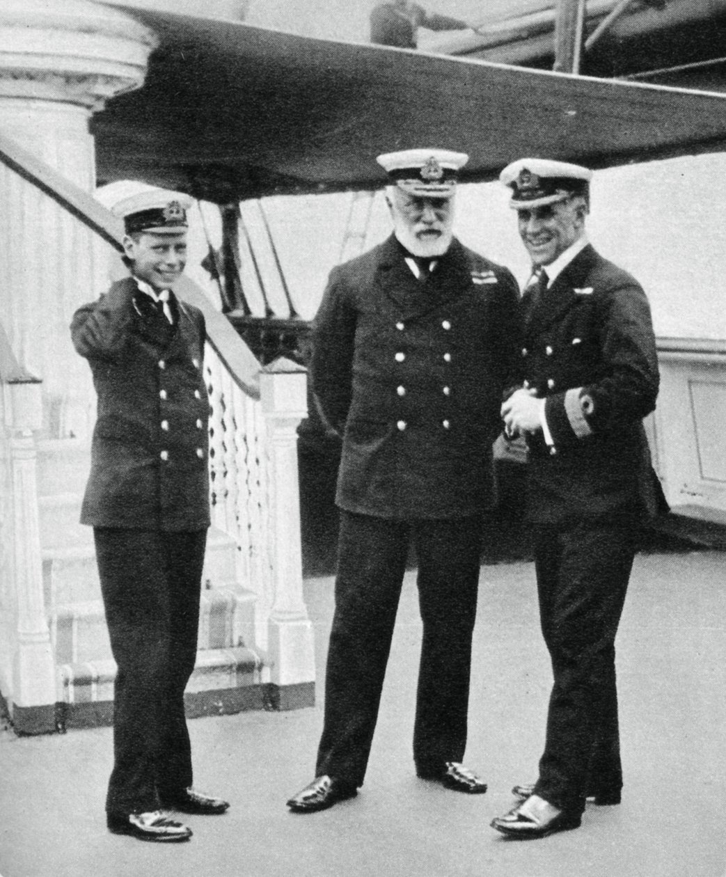Navy Cadet Prince Albert with Admiral Sir Lewis Beaumont, 1912 by Unbekannt