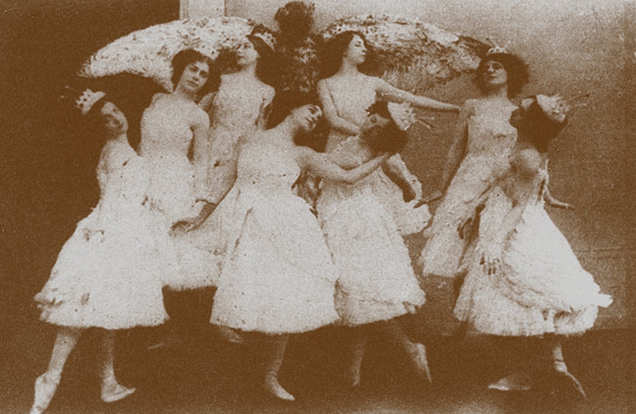 Olga Preobrajenskaya as Odette with Swans in the Ballet Swan Lake by Unbekannt