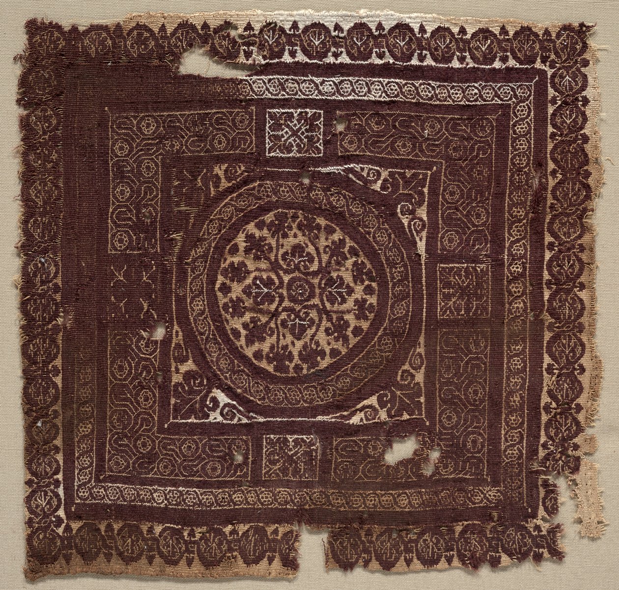 Ornament with Symbolic Interlacing Knots by Unbekannt