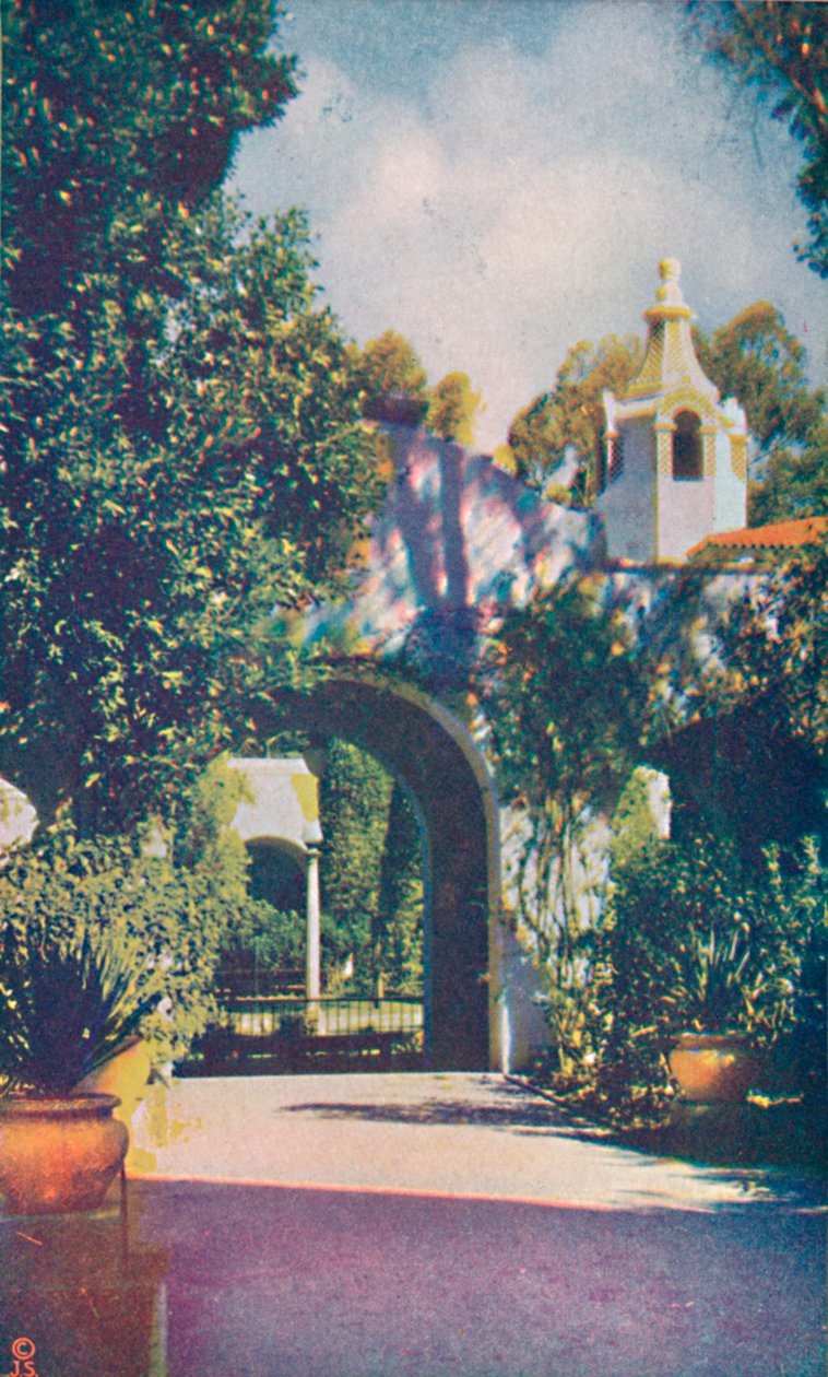 Patio of the Palace of Photography by Unbekannt