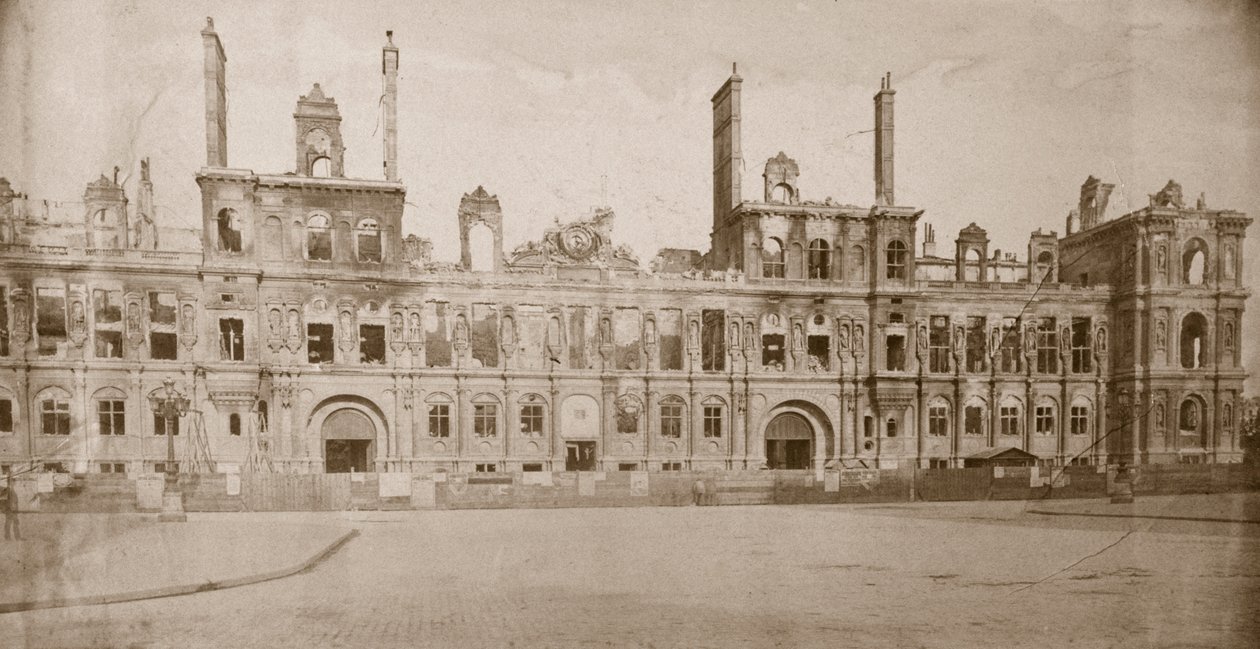 Ruins of the Hotel de Ville, Paris, May 1871 by Unbekannt