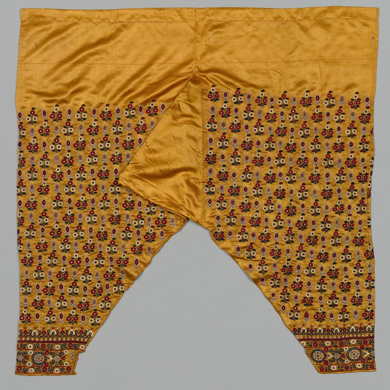 Salwar: Woman