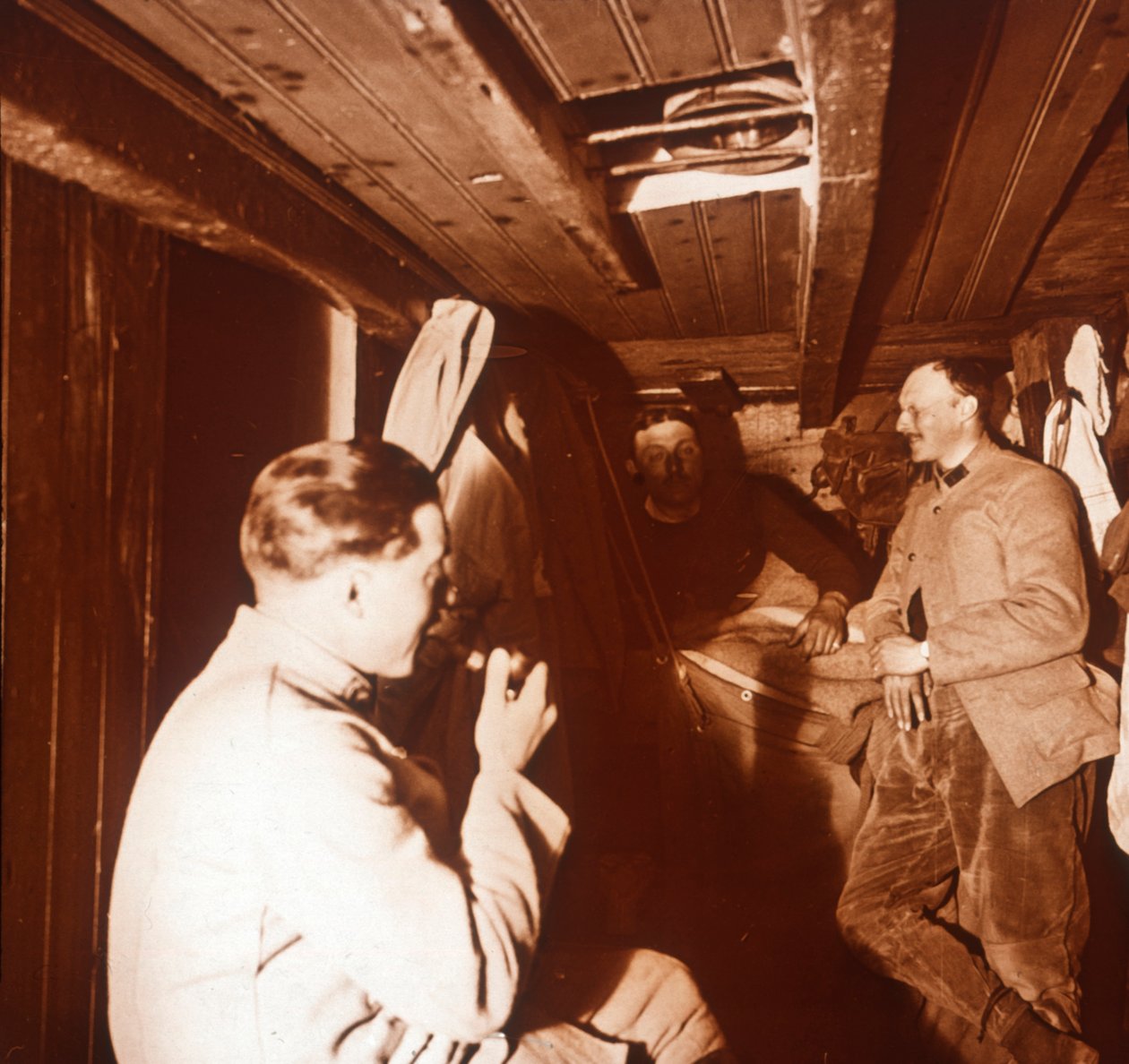 Soldiers in trenches, Genicourt, northern France by Unbekannt