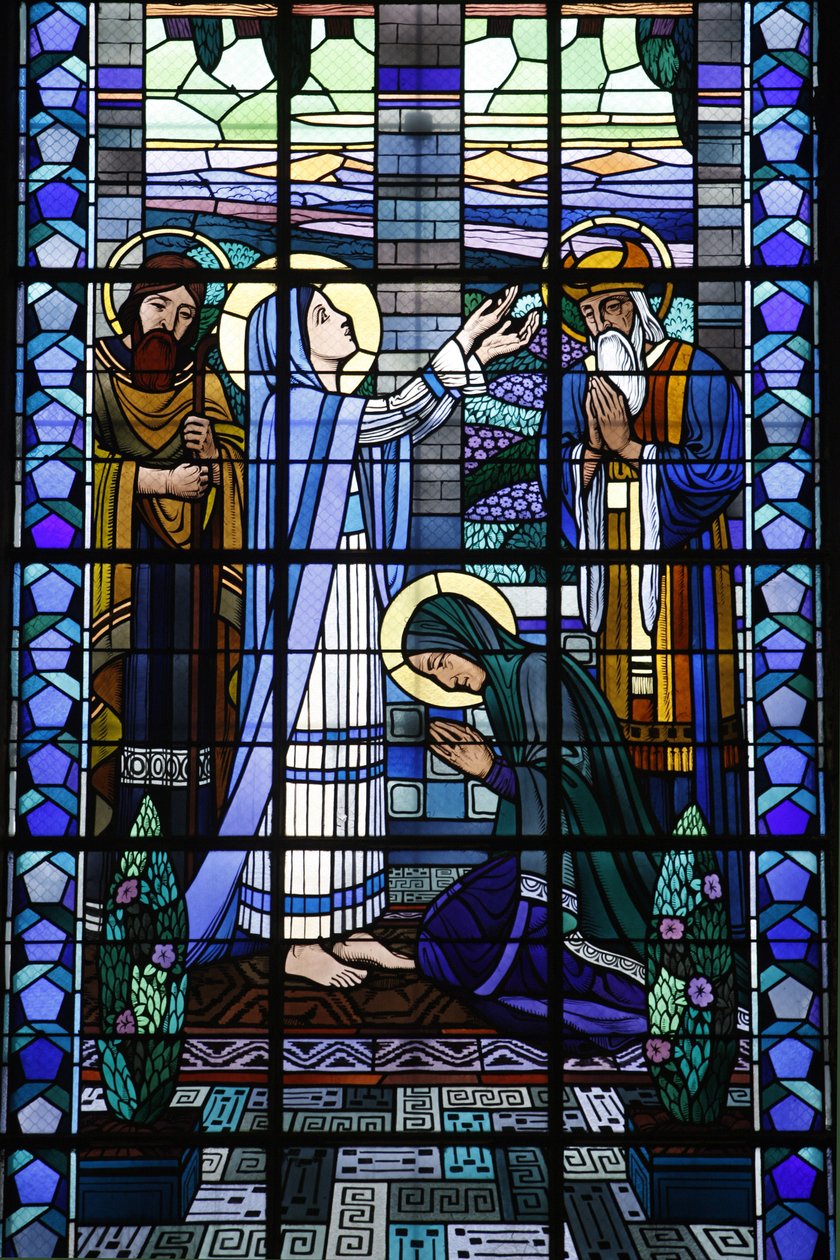 Stained glass in Notre Dame du Rosaire catholic church: the Visitation, Saint-Ouen, France by Unbekannt