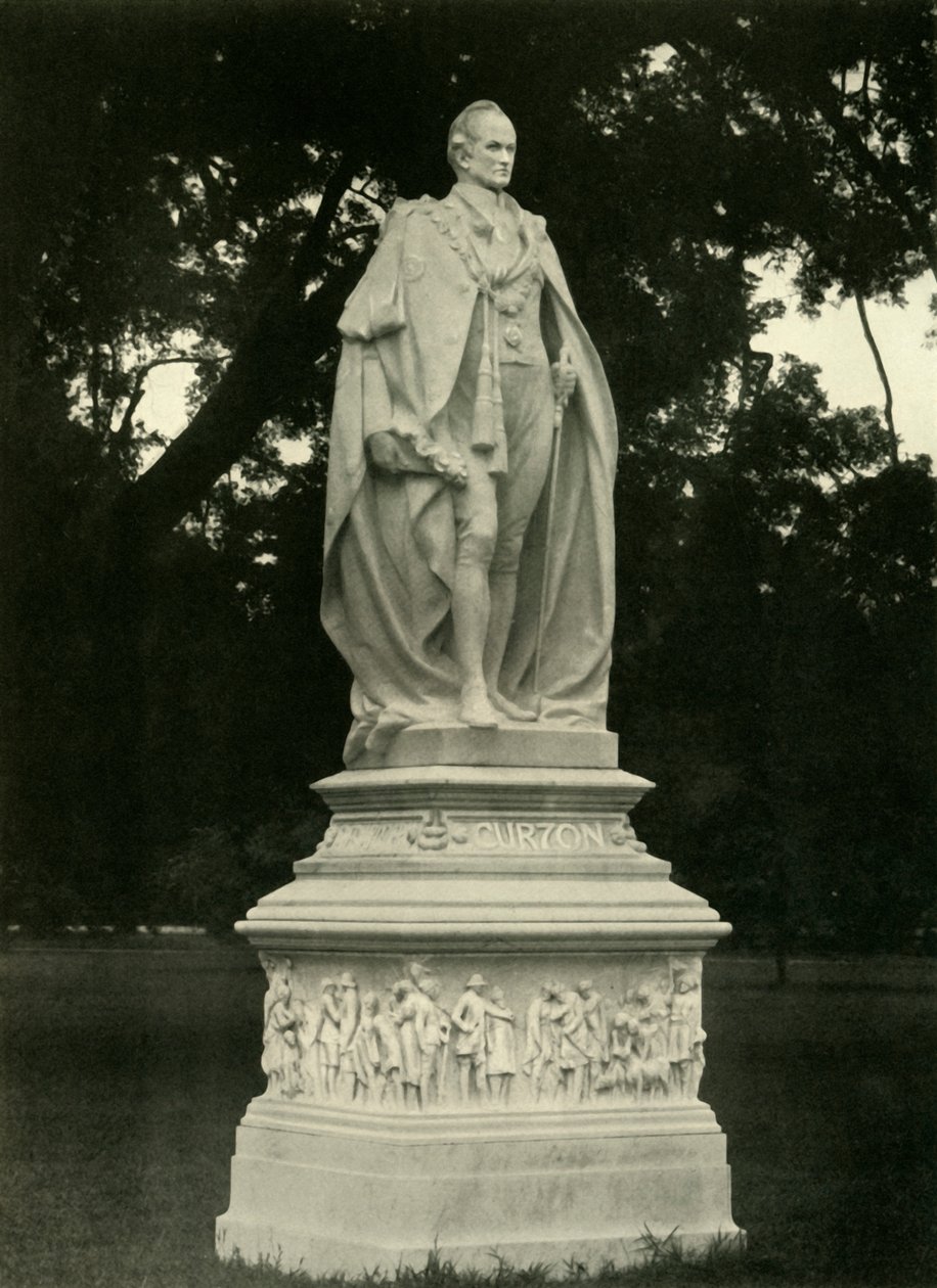 Statue of Lord Curzon in Grounds of Victoria Memorial Hall by Unbekannt
