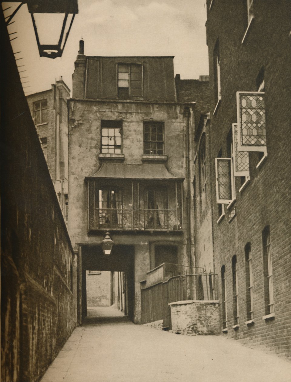 Strand Lane and the Entrance to the Roman Bath, c1935 by Unbekannt