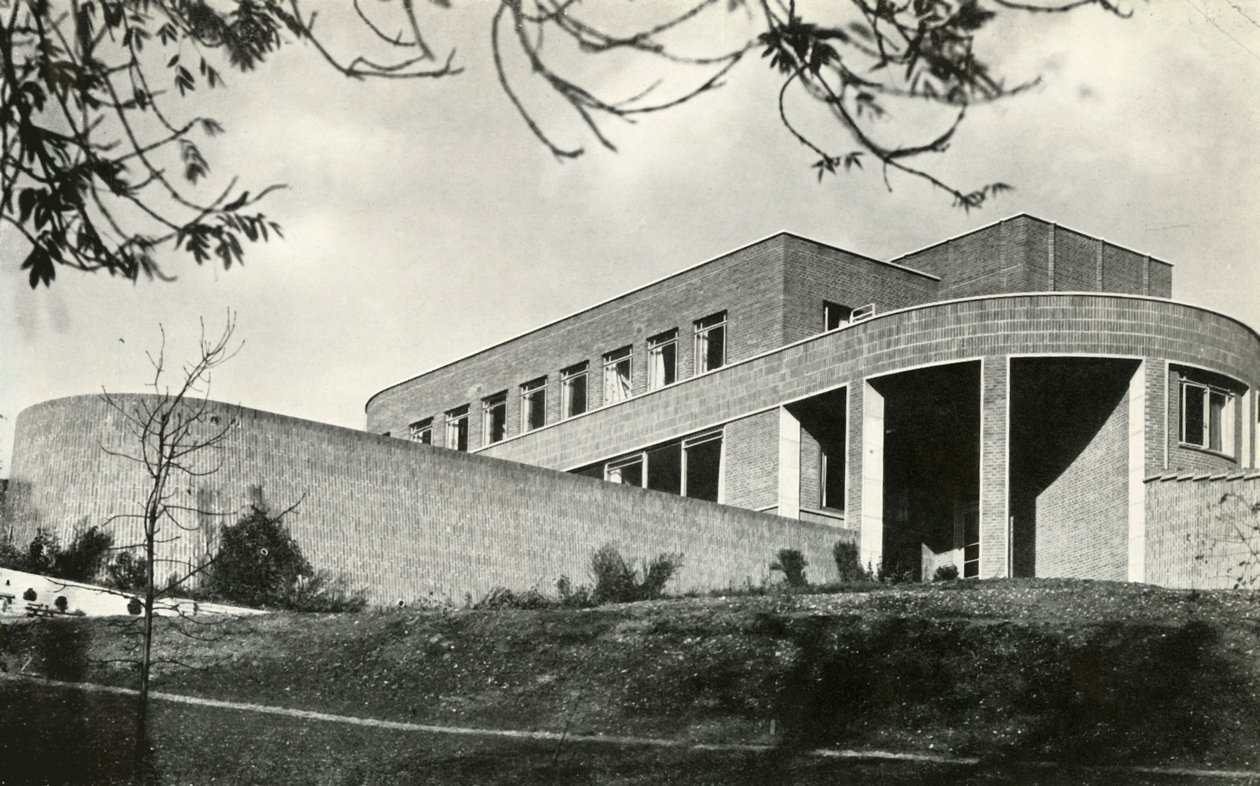 The Contemporary Idiom Brick House at Hampstead, London, 1941 by Unbekannt