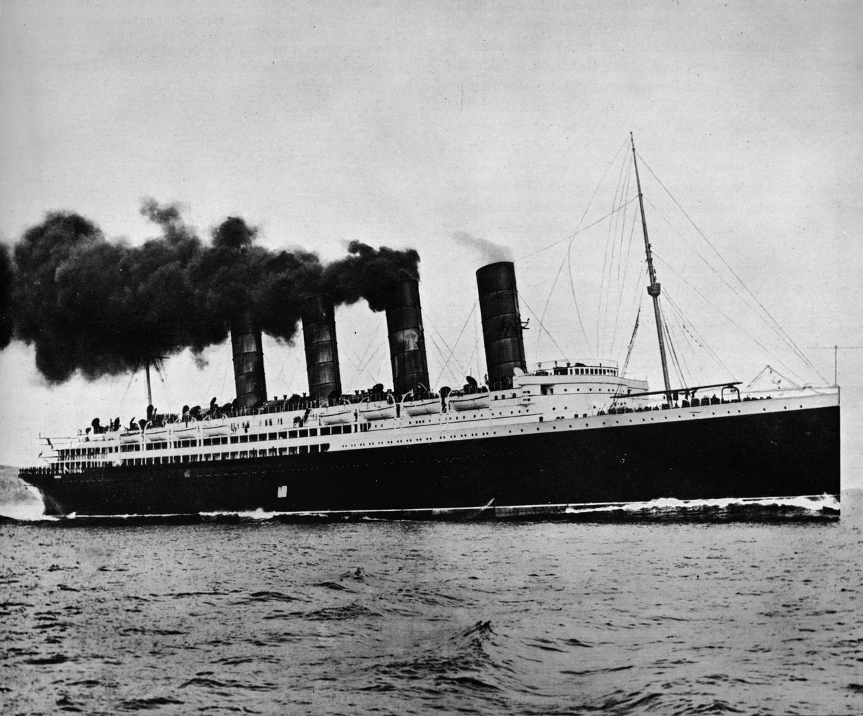 The Lusitania at Full Speed by Unbekannt