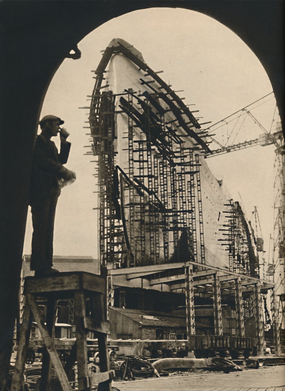 The Massive Hull, partly placed by Unbekannt