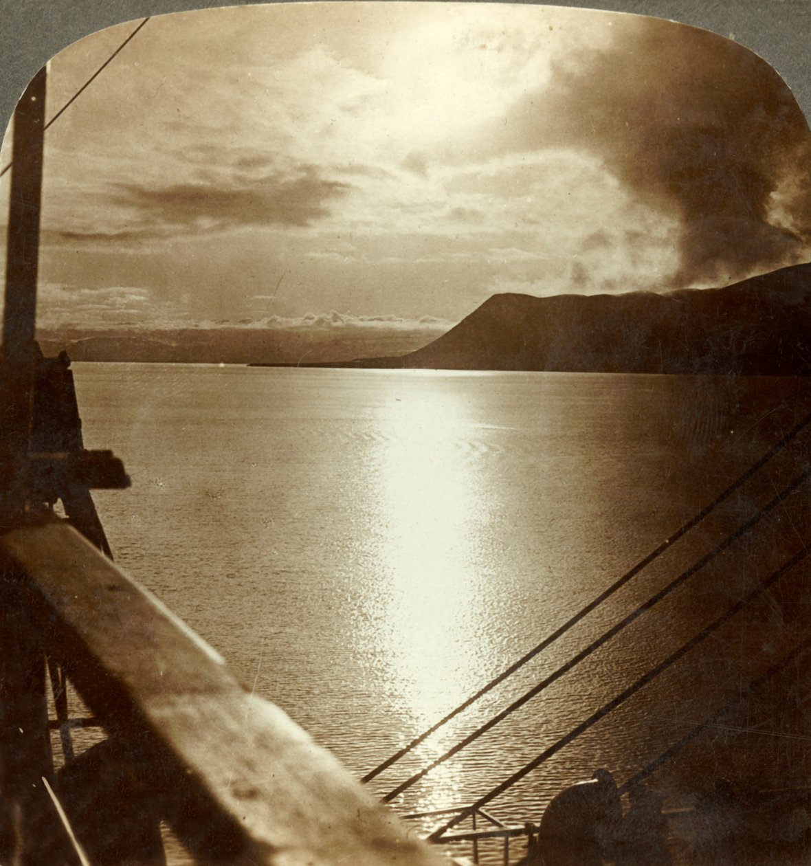 The Midnight Sun in July over Cliffs of Spitzbergen and Arctic Ocean by Unbekannt