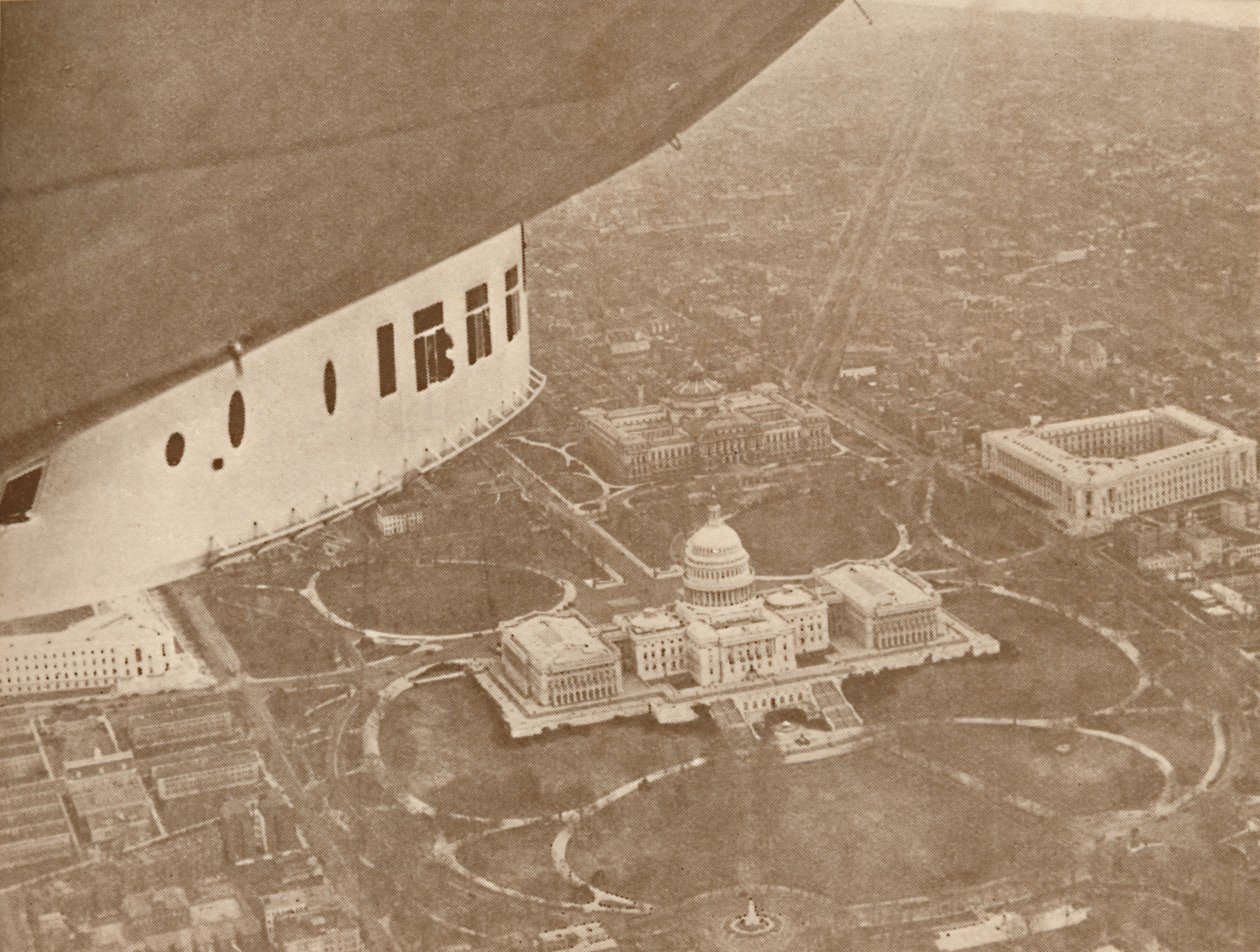 The US Airship Los Angeles in Flight over Washington by Unbekannt