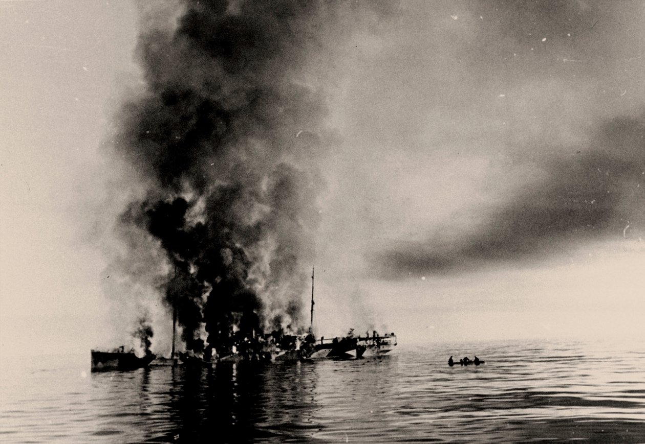 The sinking of icebreaker Alexander Sibiryakov by German cruiser Admiral Scheer on 25 August 1942 by Unbekannt