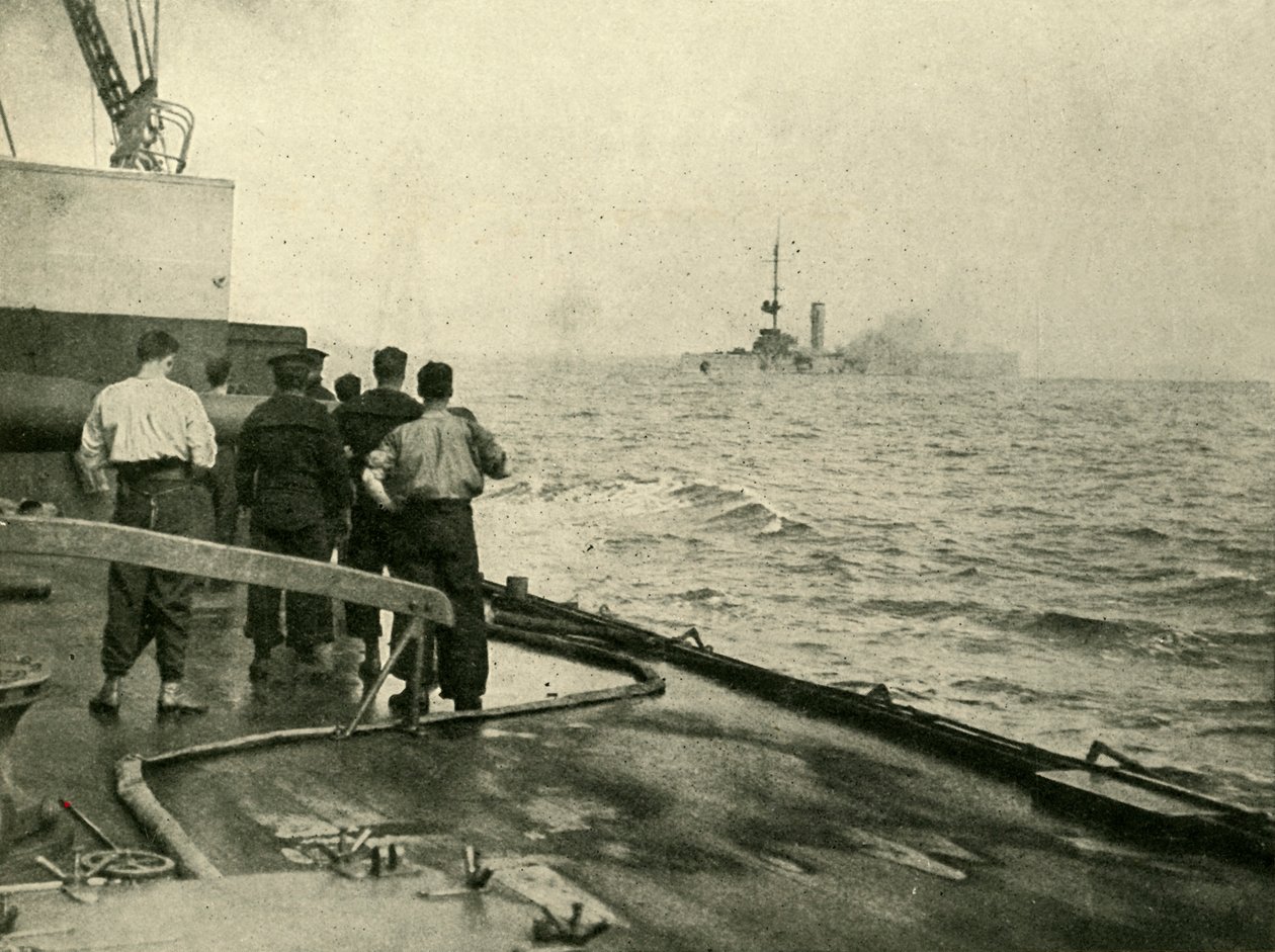 The sinking of the German cruiser Mainz, 28 August 1914, c1920 by Unbekannt
