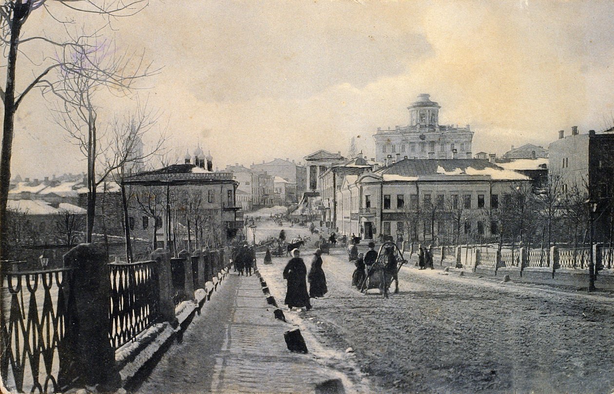View of Znamenka Street in winter, Moscow, Russia, early 20th century by Unbekannt