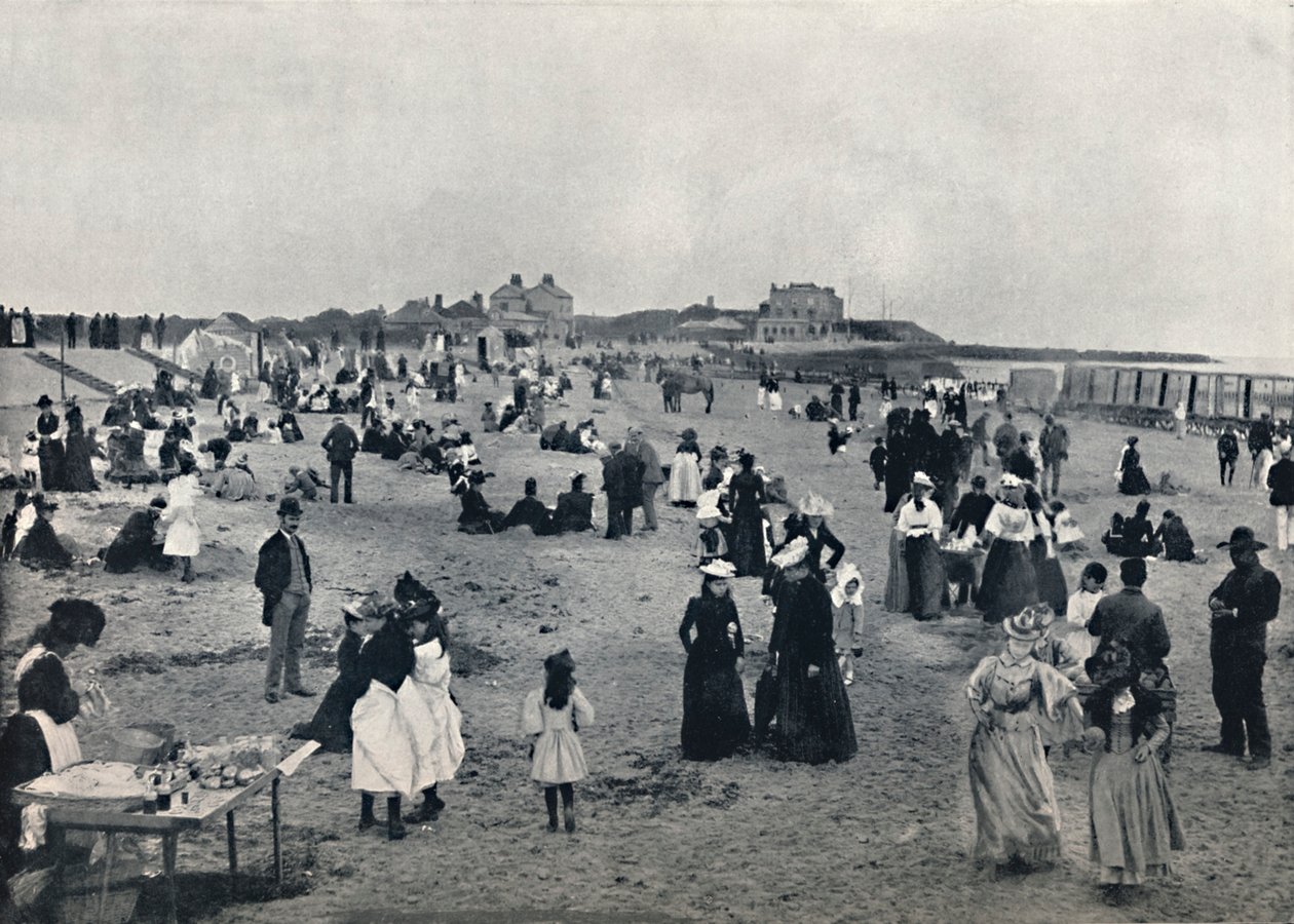 Walton-on-the-Naze - Scene on the Beach by Unbekannt