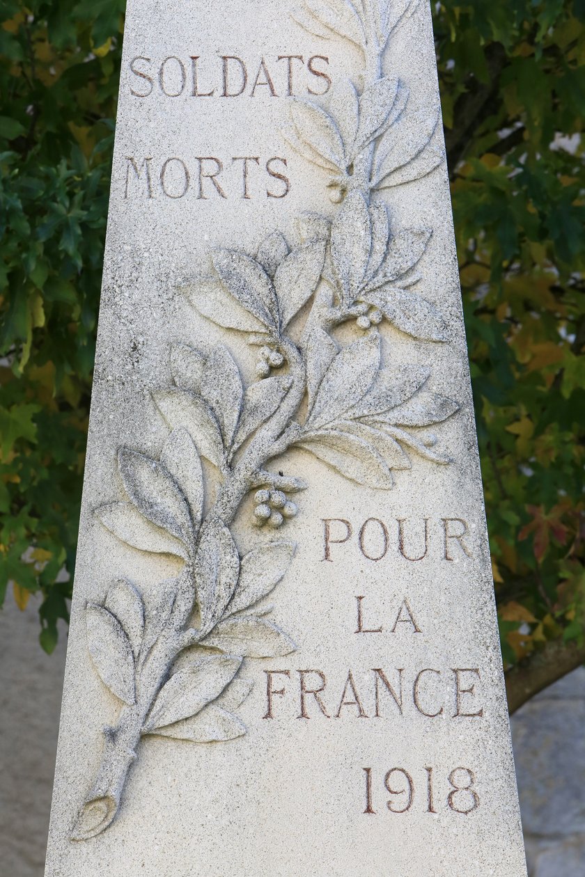 War Memorial, Guerard by Unbekannt