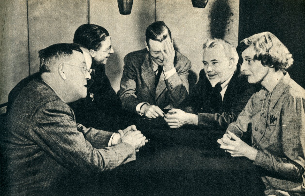 What a question! The Brains Trust in overseas session with Donald McCullough, 1942 by Unbekannt