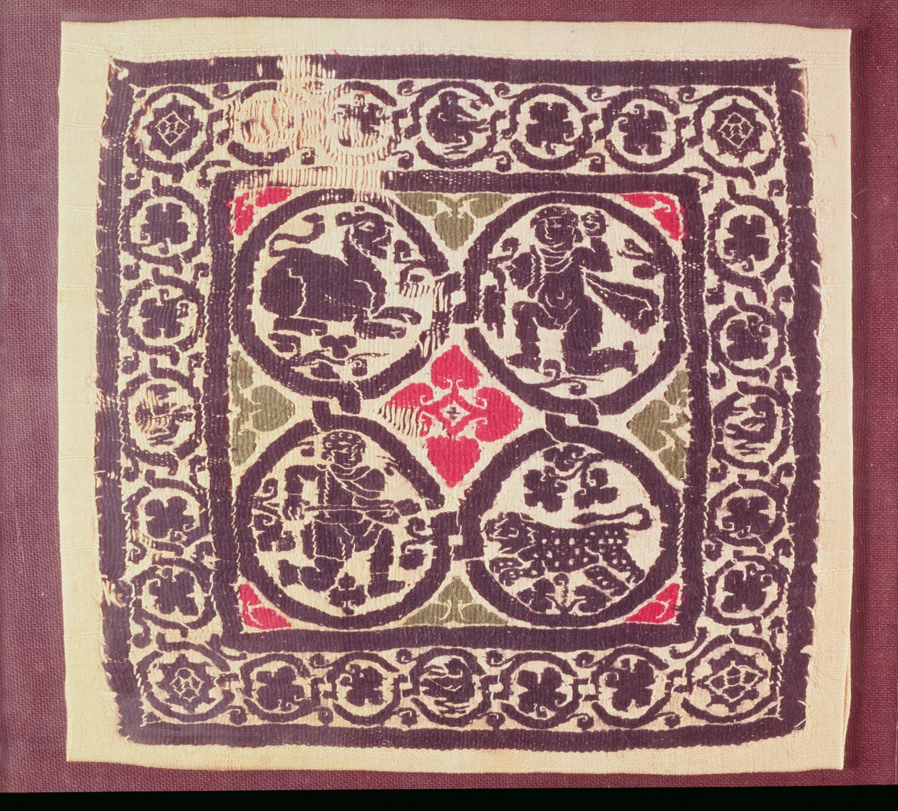East Roman Empire tapestry showing wild beast hunt, excavated from burial grounds at Akhmim, 3rd-7th century by Unbekannt Unbekannt