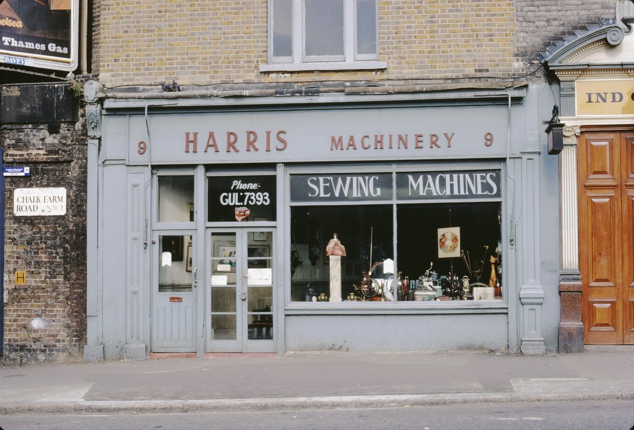 Harris Sewing Machines by Unbekannt Unbekannt