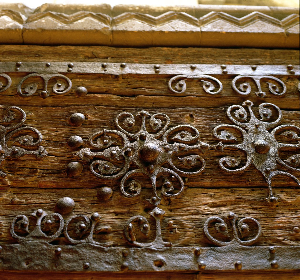 Norman iron scroll work on wooden door from the remains of the Gilbertine Monastery at Sempringham by Unbekannt Unbekannt